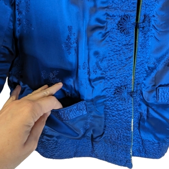 Vintage 70's Reversible Quilted  Embroidered Satin Jacket Blue Green S - Picture 15 of 16